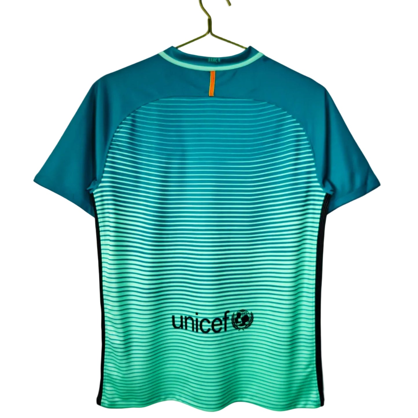 FC Barcelona 16/17 Away Jersey